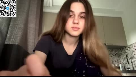 Snapshot of lovelysilk_63 chatting on 7, 6, 2026 ELA online show from 7, 6, 2026
