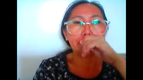 Snapshot of lovelysweetie4u chatting on 3, 3, 2026 eunice online show from 3, 3, 2026