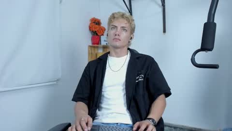 Snapshot of lover_fitnessboy chatting on 9, 9, 2025 kevin online show from 9, 9, 2025