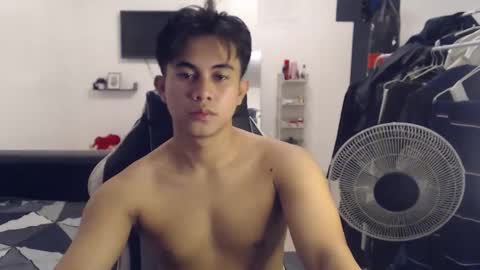 loverboyph04 online show from 3, 10, 2025