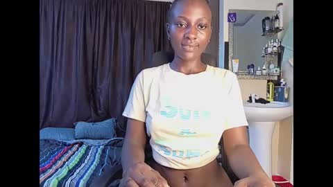 Snapshot of lovergirl2003 chatting on 11, 3, 2025 Kate online show from 11, 3, 2025