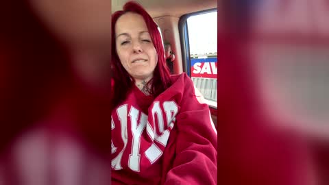 Snapshot of loversinadangeroustime2024 chatting on 27, 5, 2026 Drake Sara online show from 27, 5, 2026