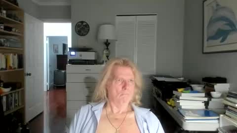 Snapshot of lovestylistwomen chatting on 28, 4, 2026 Michael online show from 28, 4, 2026