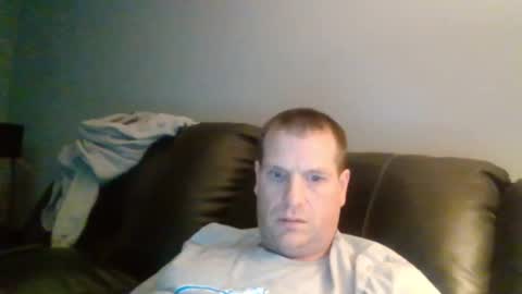 lovetocum37 online show from 24, 2, 2025