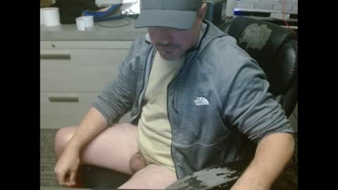 Snapshot of lovetofps chatting on 8, 4, 2026 Love2Game online show from 8, 4, 2026