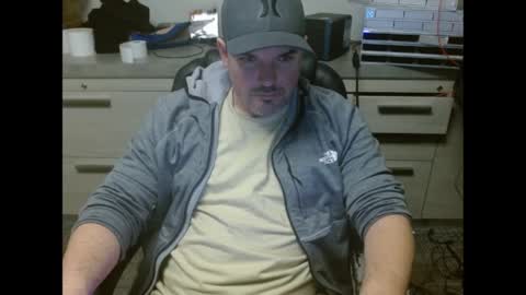 Snapshot of lovetofps chatting on 14, 5, 2026 Love2Game online show from 14, 5, 2026