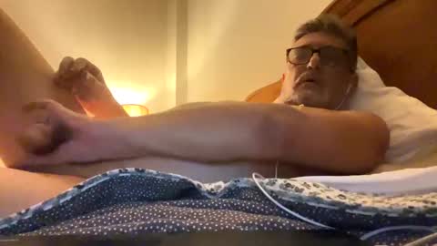 Snapshot of lovetolick1703 chatting on 5, 1, 2025 LovetoLick online show from 5, 1, 2025
