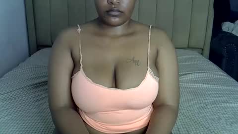 Snapshot of loveydivah chatting on 27, 4, 2026 loveydivah online show from 27, 4, 2026