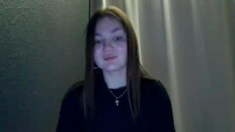 Snapshot of loviesimone chatting on 17, 12, 2025 loviesimone online show from 17, 12, 2025