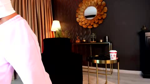 Snapshot of lovingblondie chatting on 25, 3, 2026 Nora online show from 25, 3, 2026
