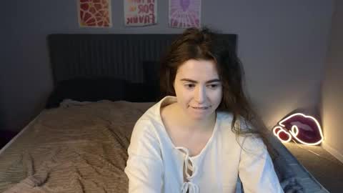 Snapshot of lovingwhisperr chatting on 20, 2, 2026 Erika online show from 20, 2, 2026