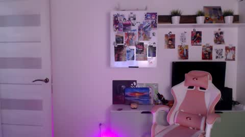 Snapshot of lower_angel chatting on 16, 1, 2025 Loly online show from 16, 1, 2025