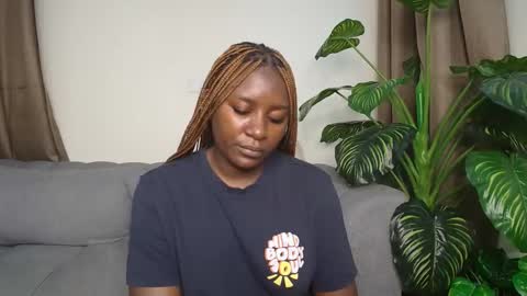 Snapshot of loyalcutie chatting on 5, 5, 2026 loyalcutie online show from 5, 5, 2026