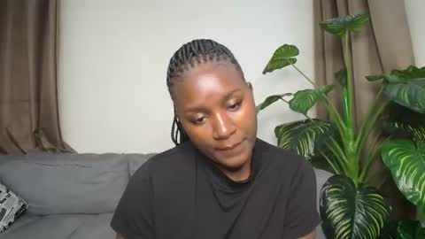 Snapshot of loyalcutie chatting on 13, 5, 2026 loyalcutie online show from 13, 5, 2026
