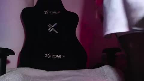 Snapshot of luan_goon chatting on 23, 2, 2026 online show from 23, 2, 2026