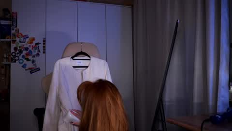 Snapshot of lubafox chatting on 17, 4, 2026 Luba online show from 17, 4, 2026