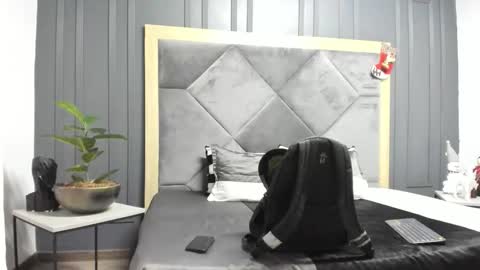 luca_morettii online show from 21, 12, 2025