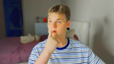 Snapshot of lucas_dany chatting on 24, 5, 2026 Lucas Gill online show from 24, 5, 2026