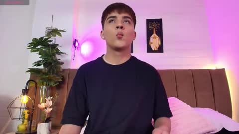 Snapshot of lucas_lovee chatting on 19, 2, 2026 Lucas lovee online show from 19, 2, 2026