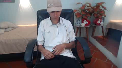 LucassSmith11 online show from 4, 12, 2025