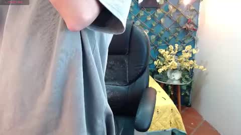Snapshot of lucasssmith11 chatting on 18, 6, 2026 LucassSmith11 online show from 18, 6, 2026