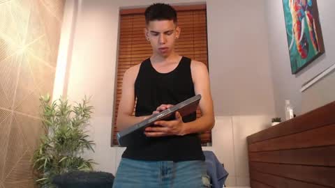 Snapshot of lucca_moreti chatting on 31, 5, 2026 Lucca Moreti online show from 31, 5, 2026