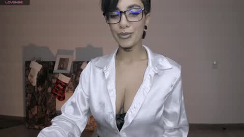 Snapshot of luci_fer_devil_1 chatting on 20, 12, 2024 Veronica Rati online show from 20, 12, 2024
