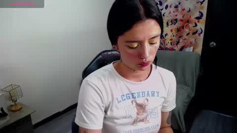 lucia_evans21 online show from 15, 7, 2026