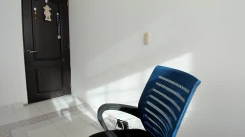 Snapshot of lucia_fuster chatting on 13, 6, 2026 Lucia online show from 13, 6, 2026