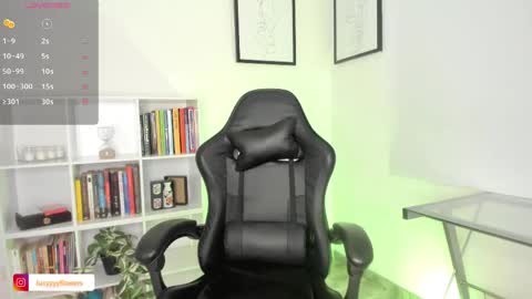 Snapshot of lucia_lee_ chatting on 22, 3, 2026 Lucia online show from 22, 3, 2026