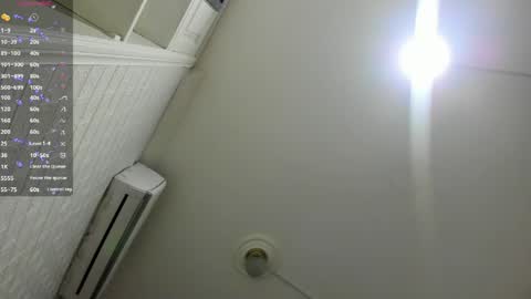 Snapshot of lucia_oregon chatting on 27, 4, 2026 L U C I A online show from 27, 4, 2026