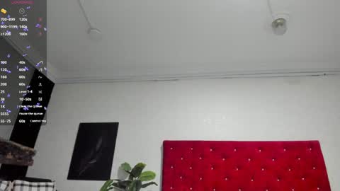 Snapshot of lucia_oregon chatting on 11, 5, 2026 L U C I A online show from 11, 5, 2026