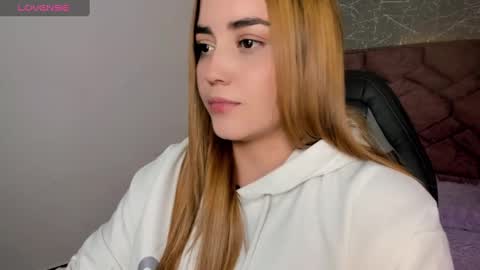 Snapshot of lucia_star_ chatting on 9, 12, 2024 lucia star online show from 9, 12, 2024