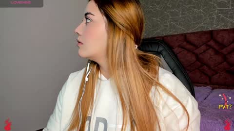 Snapshot of lucia_star_ chatting on 21, 1, 2025 lucia star online show from 21, 1, 2025