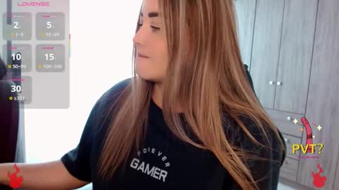 Snapshot of lucia_star_ chatting on 18, 12, 2025 lucia star online show from 18, 12, 2025