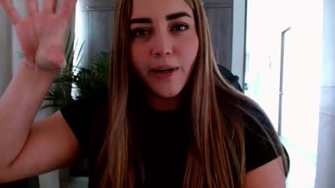 Snapshot of lucia_star_ chatting on 13, 1, 2026 lucia star online show from 13, 1, 2026