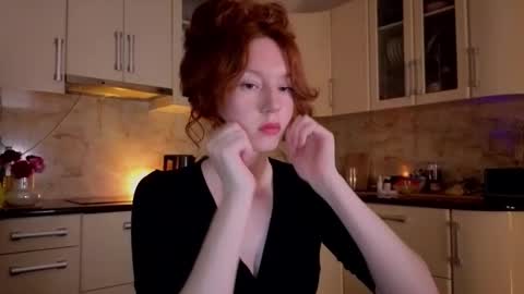 Snapshot of luciacoy chatting on 21, 9, 2025 Lucia online show from 21, 9, 2025