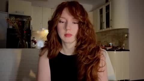 Snapshot of luciacoy chatting on 18, 10, 2025 Lucia online show from 18, 10, 2025