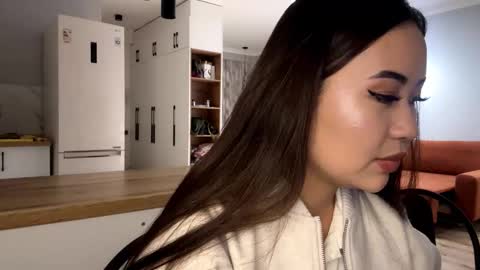 Kira online show from 2, 11, 2025