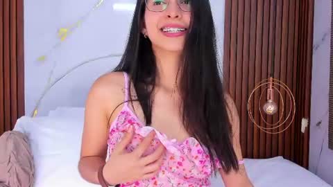 Snapshot of lucianasmith_ chatting on 22, 6, 2026 Luci online show from 22, 6, 2026