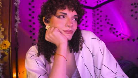 Lucy or Lucian 3 Come to my social Links3   online show from 1, 4, 2026