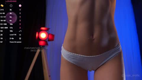 Snapshot of lucie_beltran chatting on 4, 2, 2025 Next stream start at 1500hs GTM-3 online show from 4, 2, 2025