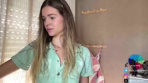 Lucie hot follow me on  online show from 19, 9, 2025