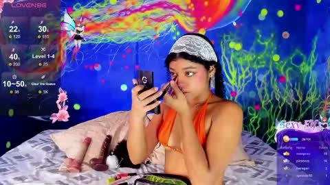 Snapshot of lucie_petite chatting on 11, 5, 2026 Lucie - online show from 11, 5, 2026