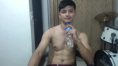 Snapshot of lucifferr_ chatting on 17, 12, 2025 leonel online show from 17, 12, 2025