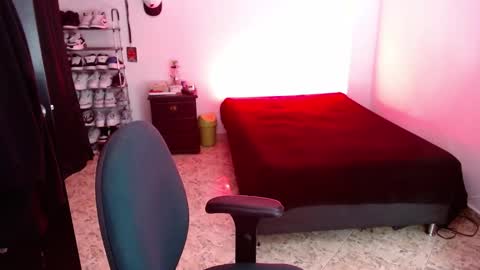 Snapshot of luciifer_hills chatting on 4, 12, 2024 luciifer_hills online show from 4, 12, 2024