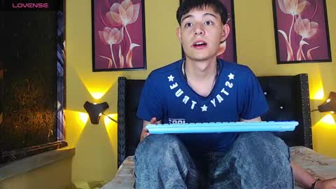 luckk_ online show from 5, 4, 2026