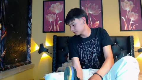 luckk_ online show from 12, 4, 2026