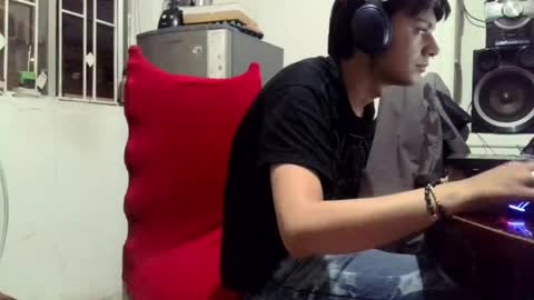 luckk_ online show from 11, 5, 2026