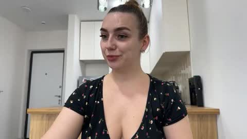 lucky_foryou_baby online show from 21, 11, 2025